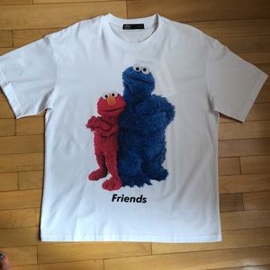 Peacebird “Friends”Sesame Street X men’s white tee